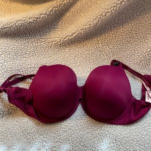 COPY - NWT Victoria Secret 38DDD T-shirt push-up full coverage bra